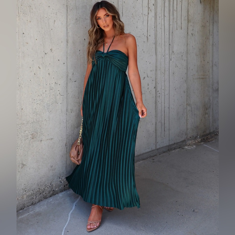 Elegant Green Strapless Maxi Dress